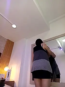 IsisBlake online show from 15, 9, 2025