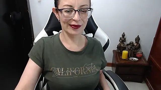 AnasstaciaEvans online show from 3, 2, 2026