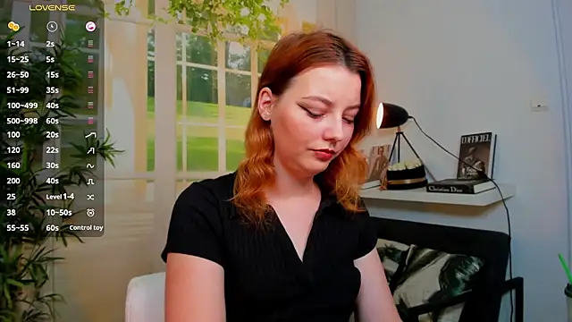 pretty little thing online show from 10, 11, 2025