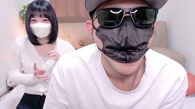 Mia--meow online show from 8, 11, 2025