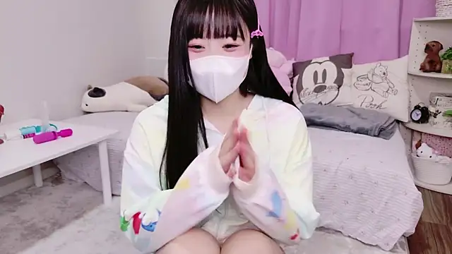 Mia--meow online show from 12, 3, 2025