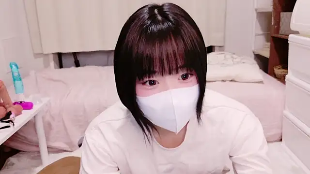 Mia--meow online show from 21, 2, 2025