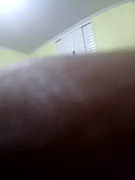 Snapshot of morenogts69 chatting on 15, 11, 2025 morenogts69 online show from 15, 11, 2025