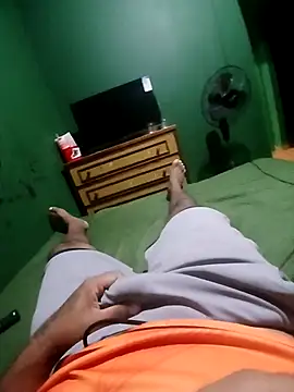 Snapshot of morenogts69 chatting on 6, 10, 2025 morenogts69 online show from 6, 10, 2025