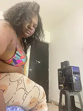 Snapshot of lilybaudyn_ chatting on 16, 6, 2026 lilybaudyn online show from 16, 6, 2026