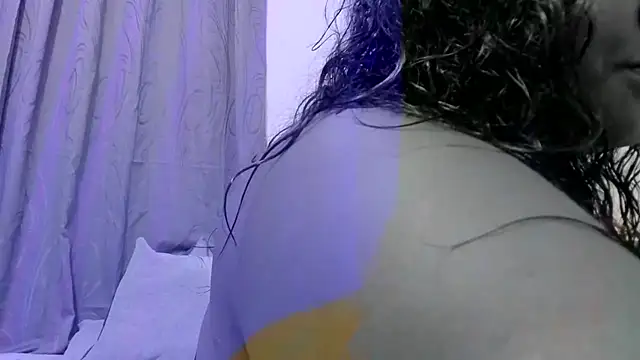 lilybaudyn  online show from 18, 11, 2025