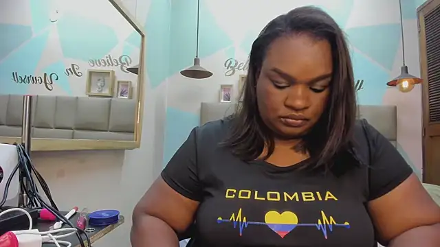 lilybaudyn  online show from 10, 9, 2025