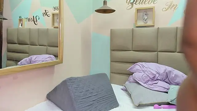 lilybaudyn  online show from 19, 3, 2025