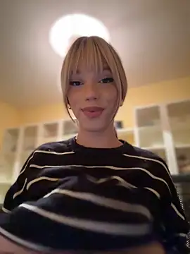 Snapshot of Carlita_cute chatting on 2, 2, 2026 Carlita cute online show from 2, 2, 2026