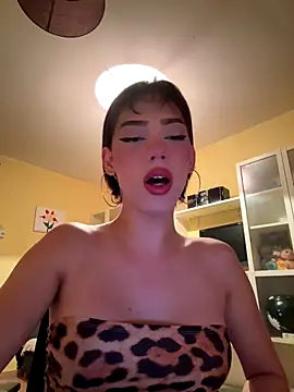 Snapshot of Carlita_cute chatting on 2, 11, 2025 Carlita cute online show from 2, 11, 2025