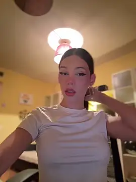 Snapshot of Carlita_cute chatting on 13, 11, 2025 Carlita cute online show from 13, 11, 2025