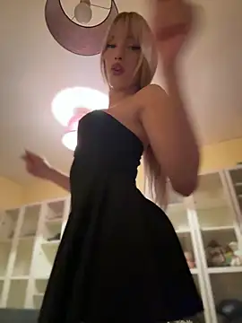 Snapshot of Carlita_cute chatting on 6, 2, 2026 Carlita cute online show from 6, 2, 2026