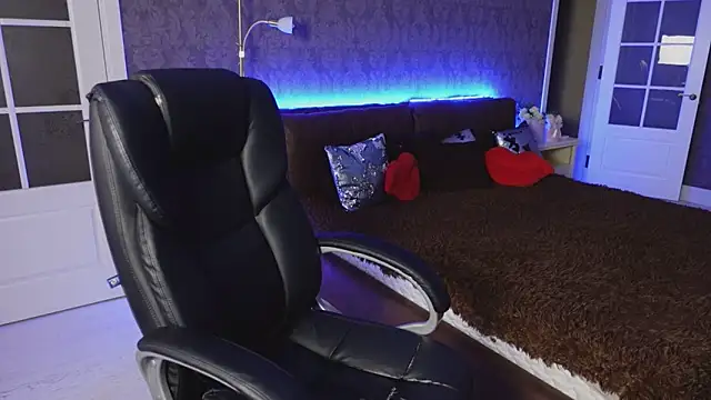 Daniela Kitty  online show from 21, 9, 2025