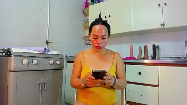 MaduraLuciana online show from 20, 11, 2025