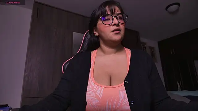 Steph moon  online show from 11, 9, 2025