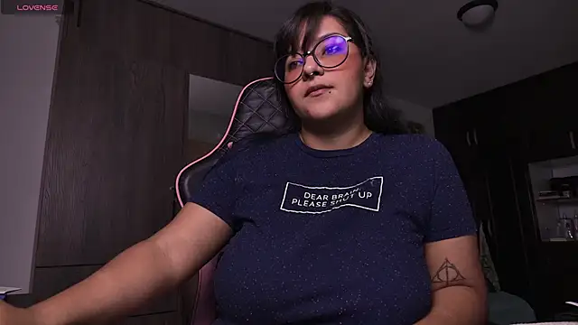 Steph moon  online show from 24, 9, 2025