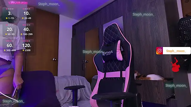 Steph moon  online show from 18, 12, 2024