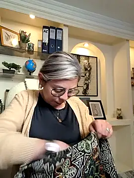 Cata Office-12 online show from 4, 3, 2025