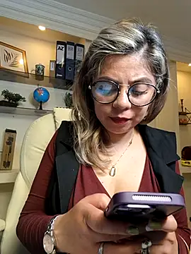 Cata Office-12 online show from 25, 2, 2025