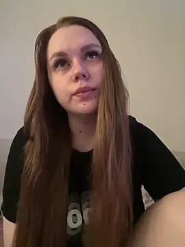 Snapshot of Marylallka5 chatting on 21, 7, 2026 Marylallka5 online show from 21, 7, 2026