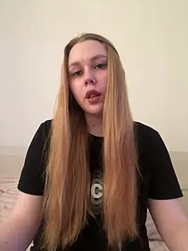 Snapshot of Marylallka5 chatting on 25, 6, 2026 Marylallka5 online show from 25, 6, 2026