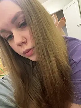 Marylallka5 online show from 3, 3, 2026