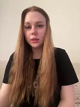 Snapshot of Marylallka5 chatting on 9, 7, 2026 Marylallka5 online show from 9, 7, 2026