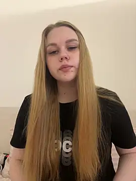 Snapshot of Marylallka5 chatting on 22, 6, 2026 Marylallka5 online show from 22, 6, 2026