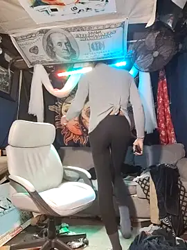 Gillygilly76 online show from 20, 3, 2025