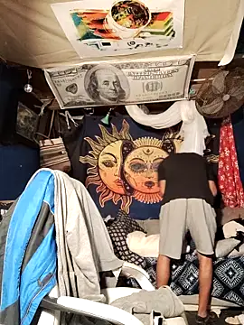 Gillygilly76 online show from 2, 3, 2025