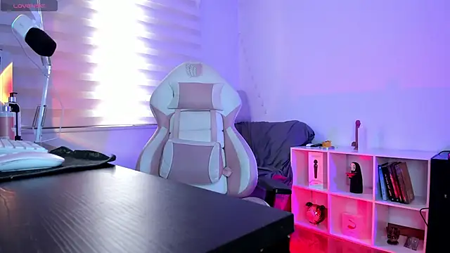 Gaby Miller22 online show from 9, 9, 2025