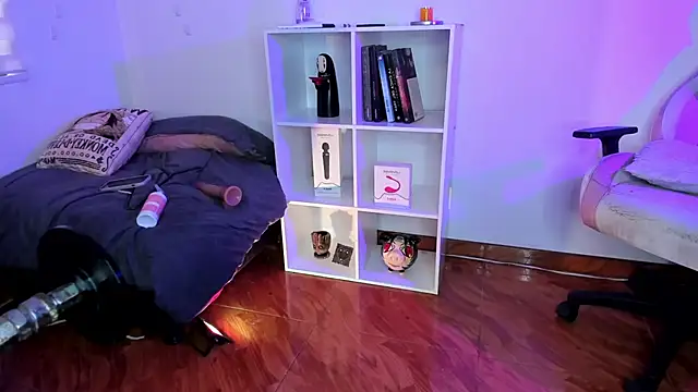 Gaby Miller22 online show from 6, 10, 2025