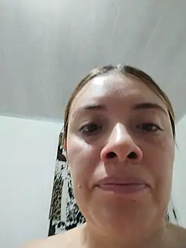 Snapshot of valery_mora chatting on 21, 5, 2026 valery mora online show from 21, 5, 2026