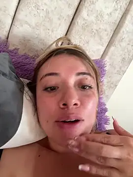 Snapshot of valery_mora chatting on 23, 5, 2026 valery mora online show from 23, 5, 2026