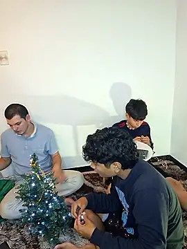  Ottis  online show from 4, 12, 2025