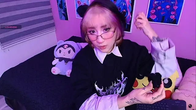 Miwa violet online show from 21, 12, 2025