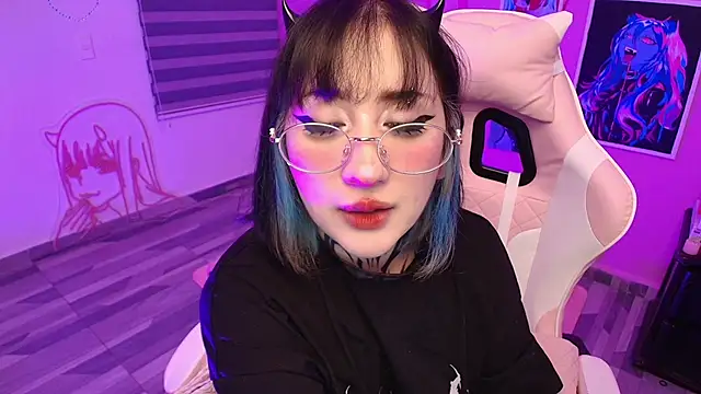 Miwa violet online show from 17, 6, 2026