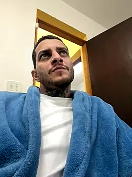 Snapshot of Christopherreis chatting on 16, 10, 2025 Christopherreis online show from 16, 10, 2025