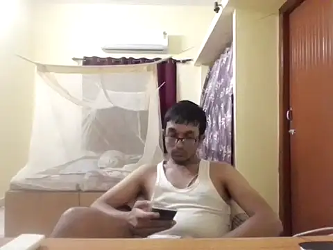 THE NAKED BOY online show from 18, 9, 2025