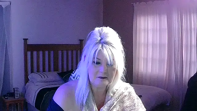 Miahotmilf online show from 13, 2, 2026