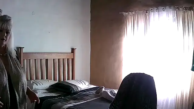 Miahotmilf online show from 16, 11, 2025