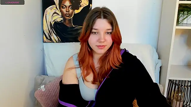 PenelopeOneGrey online show from 5, 3, 2025