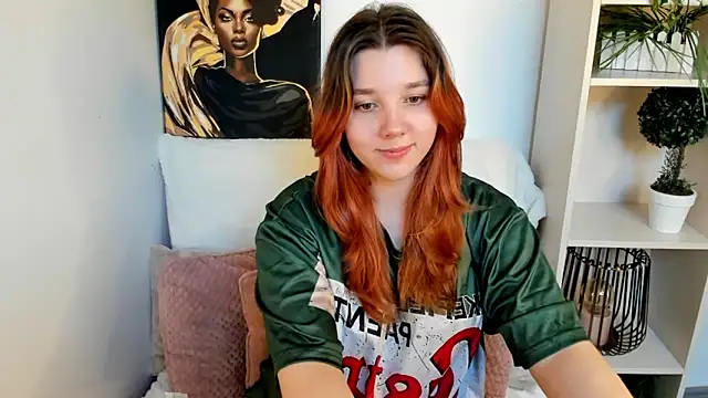 PenelopeOneGrey online show from 6, 3, 2025