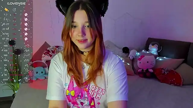 PenelopeOneGrey online show from 18, 3, 2025