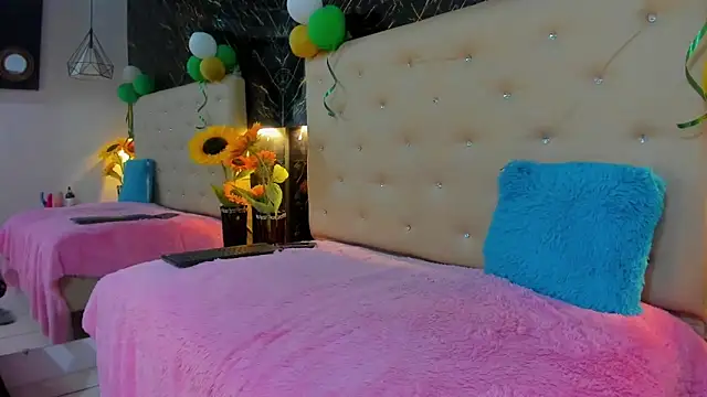 Alexa Smith   online show from 17, 3, 2025