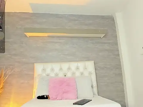 Snapshot of thararouse chatting on 19, 3, 2025 thararouse online show from 19, 3, 2025