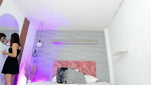 Snapshot of thararouse chatting on 24, 9, 2025 thararouse online show from 24, 9, 2025