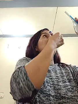 Snapshot of Dakary_hot chatting on 6, 10, 2025 Dakary hot online show from 6, 10, 2025