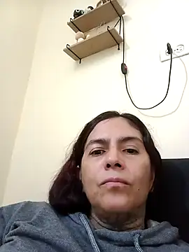 Snapshot of Dakary_hot chatting on 6, 10, 2025 Dakary hot online show from 6, 10, 2025