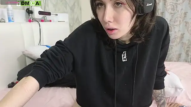 Snapshot of KawaiiNullify chatting on 8, 11, 2025 KawaiiNullify online show from 8, 11, 2025